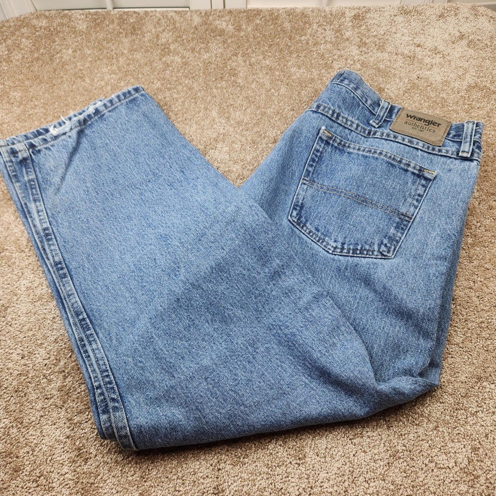 Wrangler Authentics Mens Blue Straight Leg Denim Jeans 40x29 ZM200VS Medium Wash